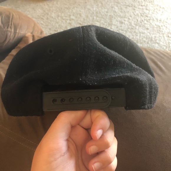 Black spike hat - Picture 3 of 3